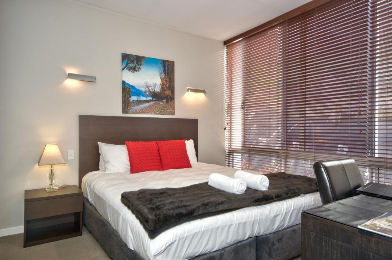 Pure Retreat Lake View Queenstown Eksteriør billede